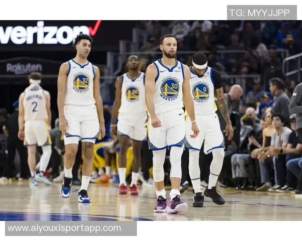 球队阵容多样化探索库里强调赢球与调整并重的重要性 球队阵容多样化探索库里强调赢球与调整并重的重要性