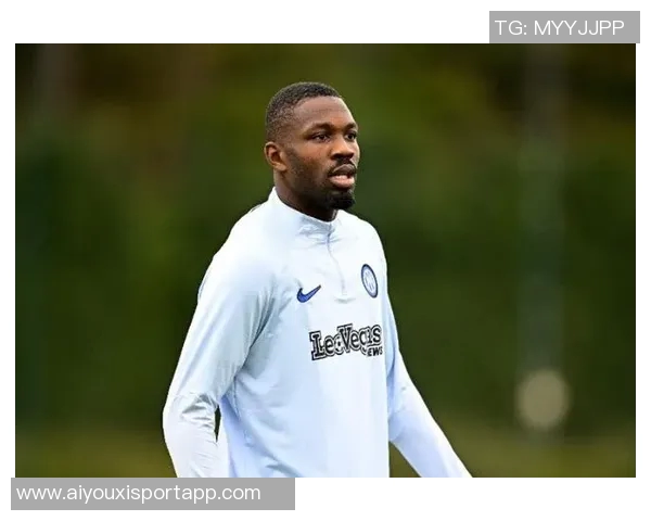 国米官方宣布小图拉姆左腿筋拉伤下周将进行情况评估 国米官方宣布小图拉姆左腿筋拉伤下周将进行情况评估