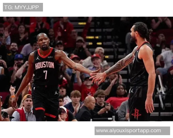 乌度卡称赞KD无私传球能力强调四打三战术需队友配合 乌度卡称赞KD无私传球能力强调四打三战术需队友配合